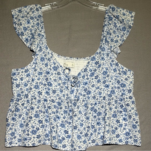 Hollister, baby doll floral easy fit tie-front cropped Y2K coquette peasant XL - Picture 2 of 11
